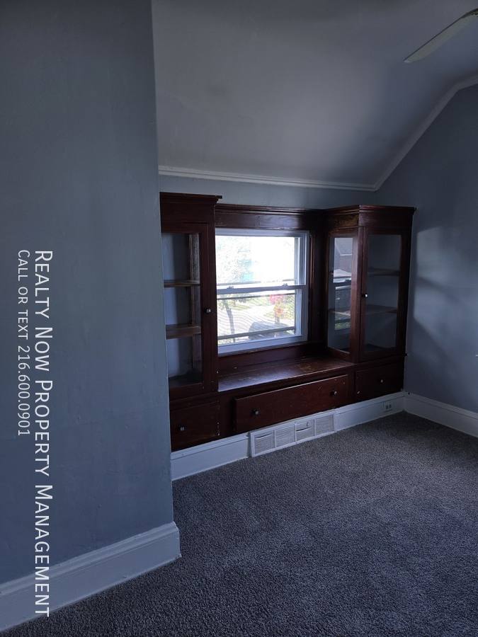 Apartment for rent at 3475 W 46th St #2, Cleveland, OH 44102