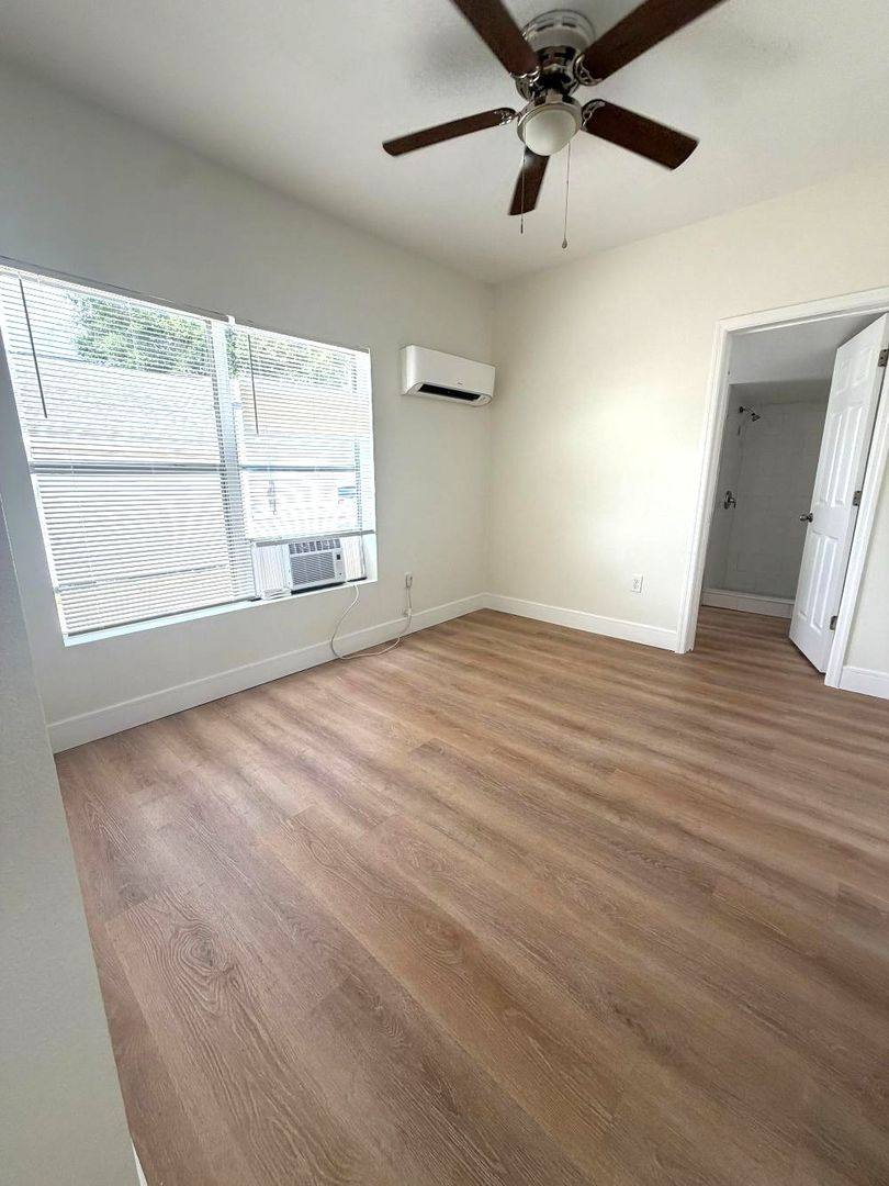 Apartment for rent at 11-19 W Eagle Ave, Eagle Lake, FL 33839
