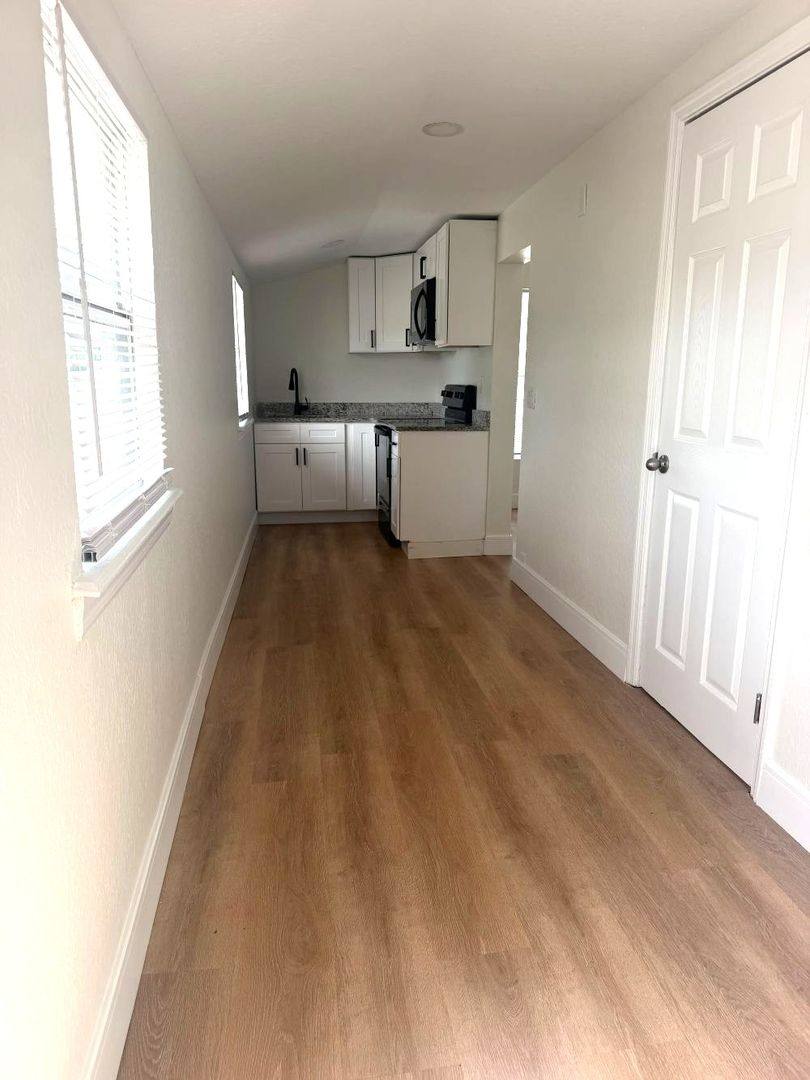 Apartment for rent at 11-19 W Eagle Ave, Eagle Lake, FL 33839