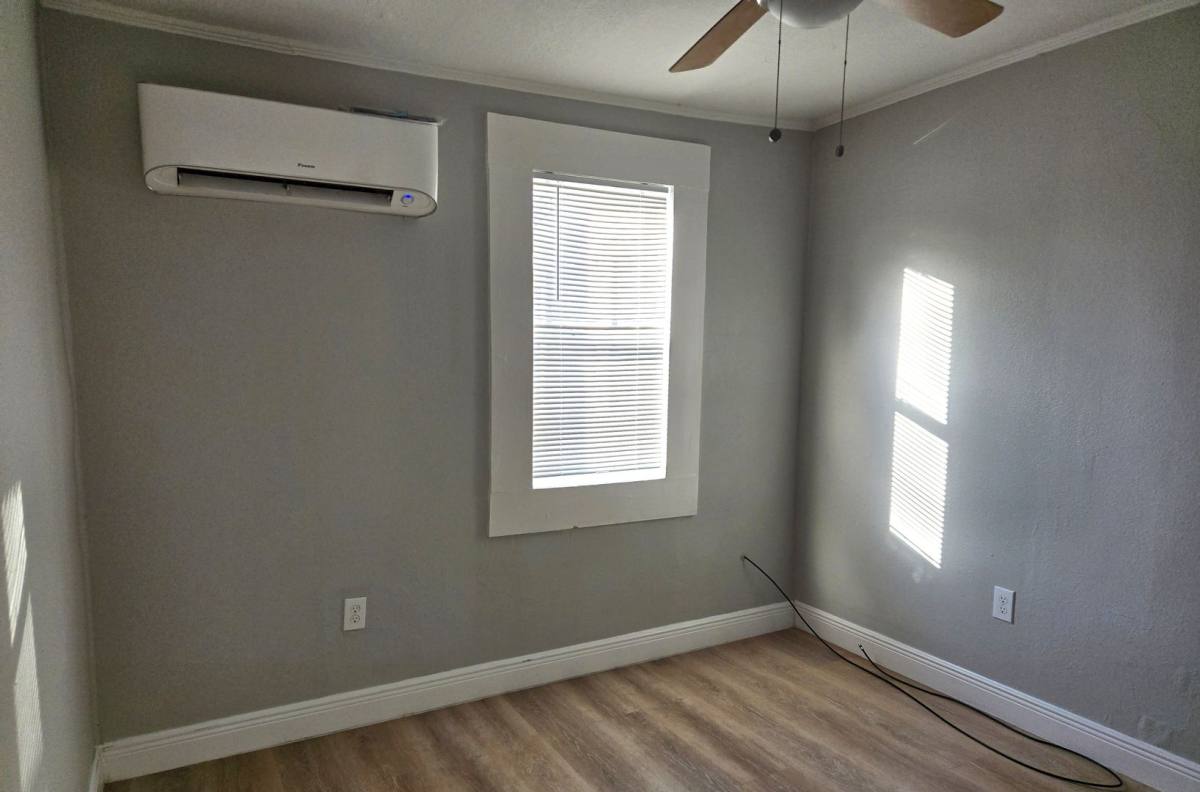 Apartment for rent at 11-19 W Eagle Ave, Eagle Lake, FL 33839