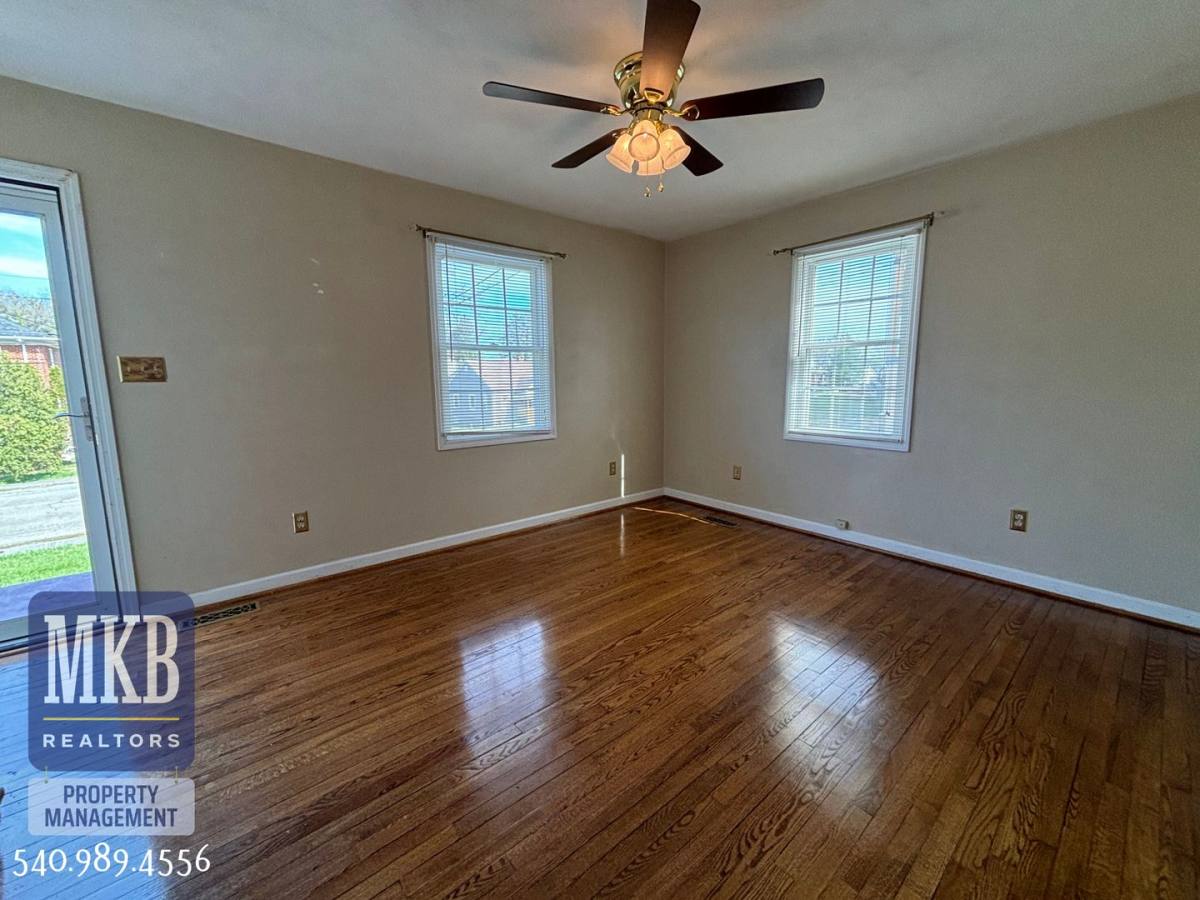 House for rent at 1712 Wayne St NE, Roanoke, VA 24012