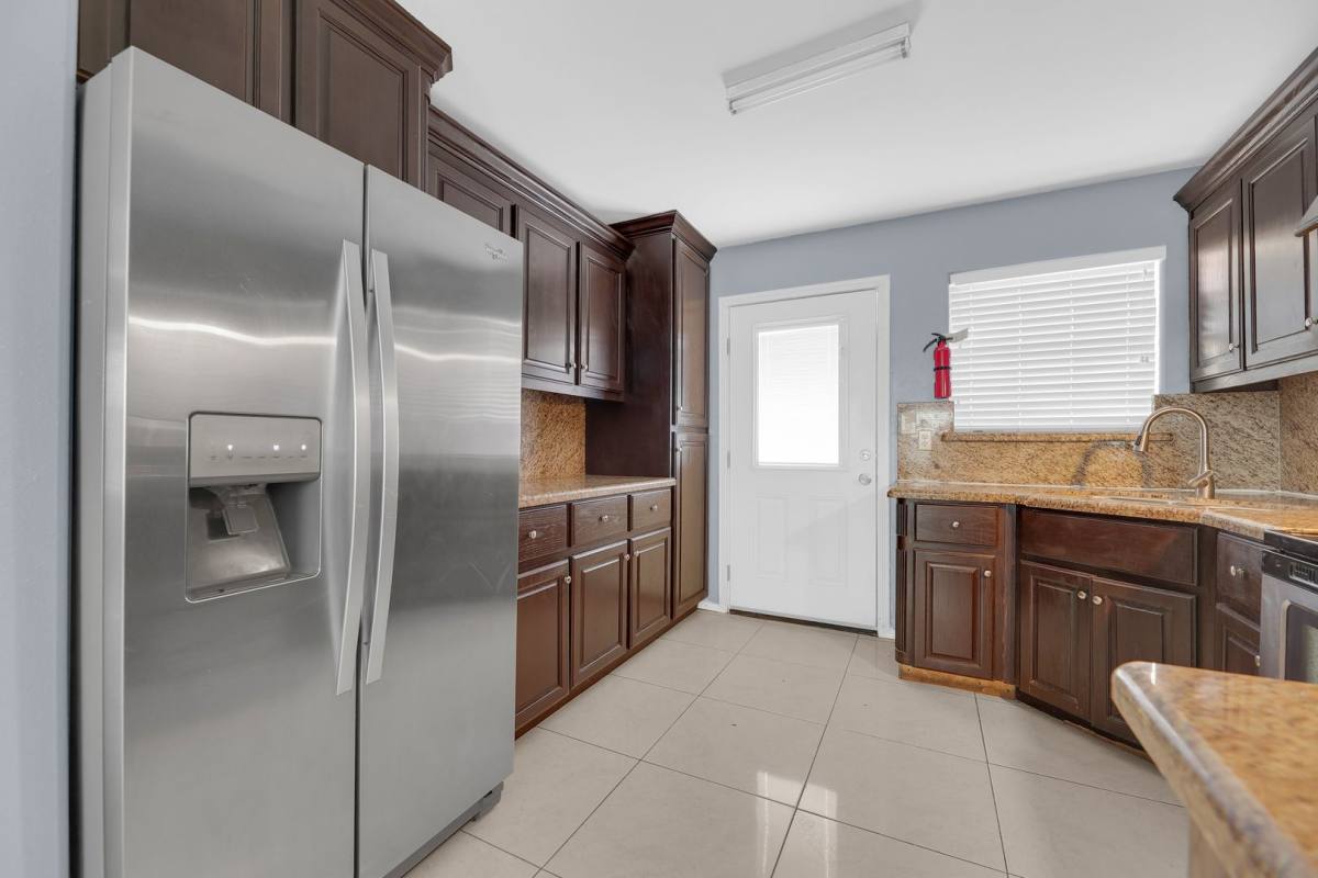 Apartment for rent at 110 S Ridge Lane, San Juan, TX 78589