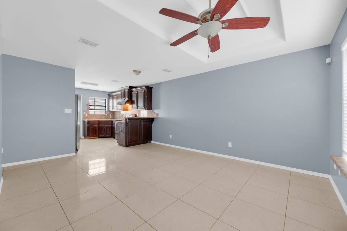 Apartment for rent at 110 S Ridge Lane, San Juan, TX 78589
