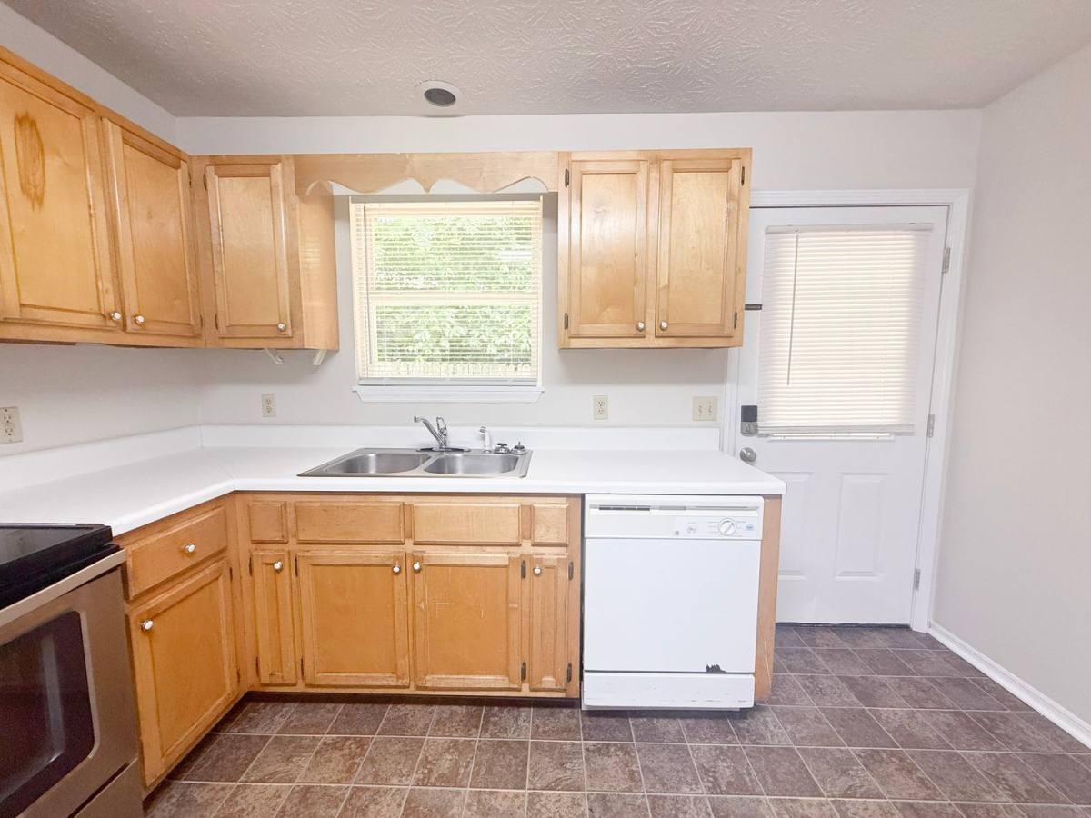 Apartment for rent at 285 E Main St, Cookeville, TN 38506