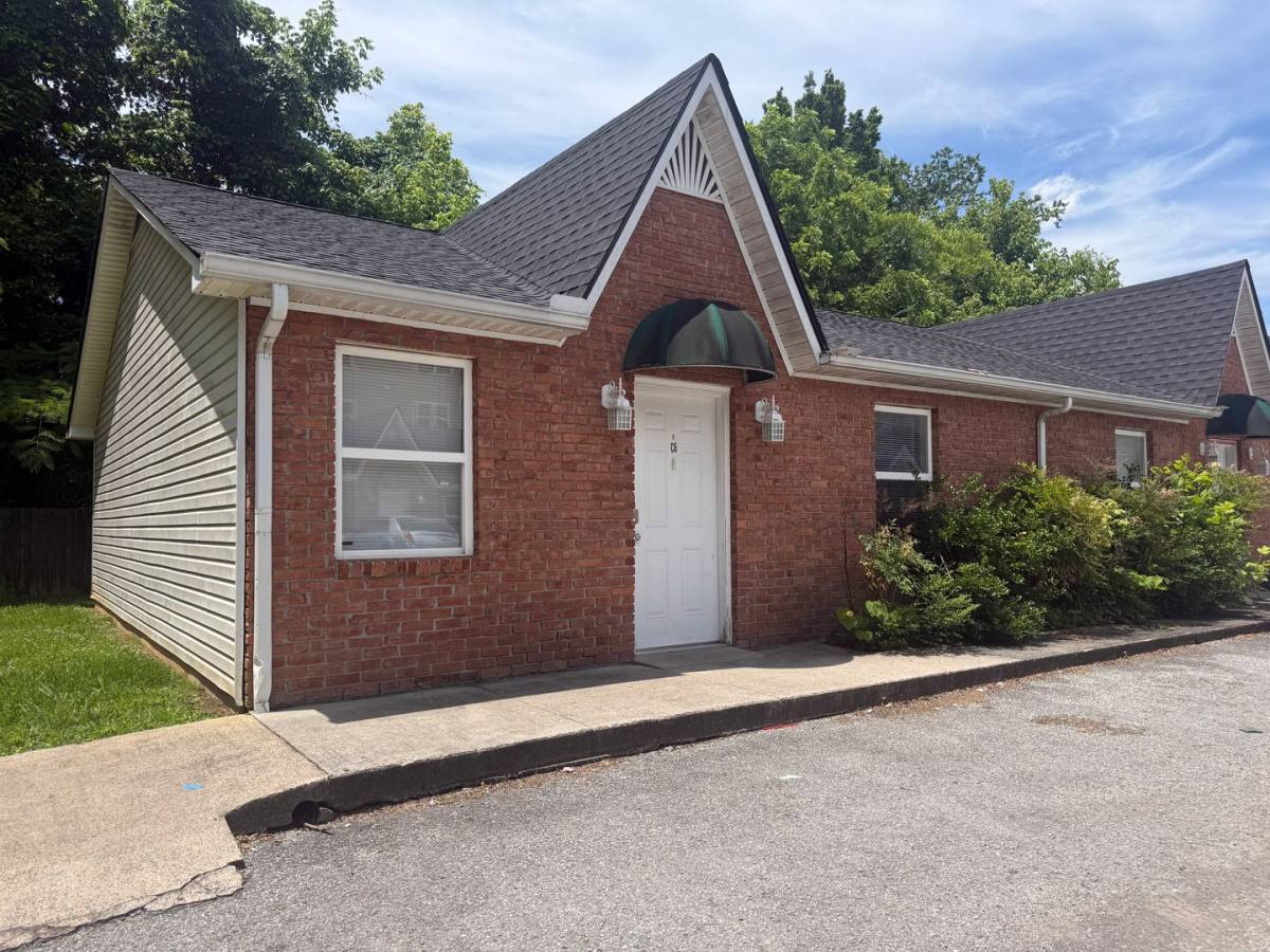 Apartment for rent at 285 E Main St, Cookeville, TN 38506
