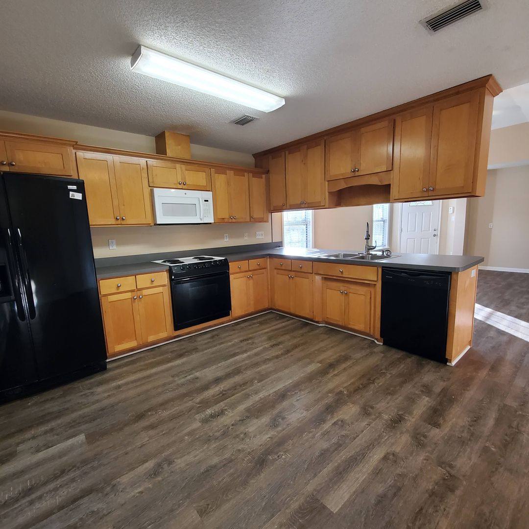 House for rent at 3401 Studstill Rd, Valdosta, GA 31605