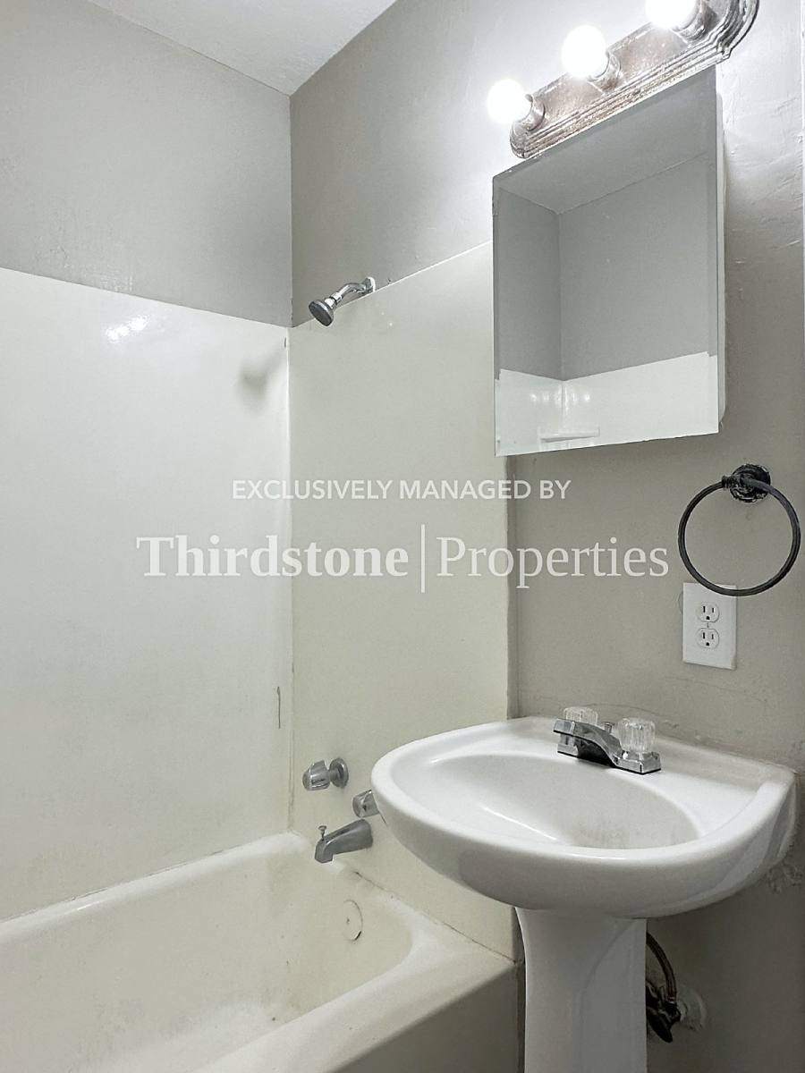 House for rent at 2406 Lamee Ave, Jacksonville, FL 32207