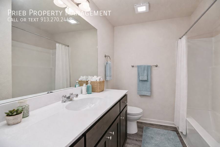 Townhouse for rent at 3209 N 103rd Place #BUILDING 35, Kansas City, KS 66109