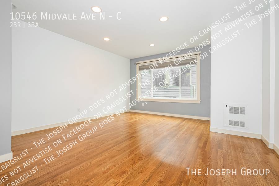 Townhouse for rent at 10546 Midvale Ave N #C, Seattle, WA 98133