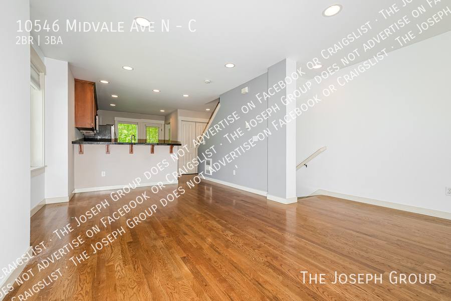 Townhouse for rent at 10546 Midvale Ave N #C, Seattle, WA 98133