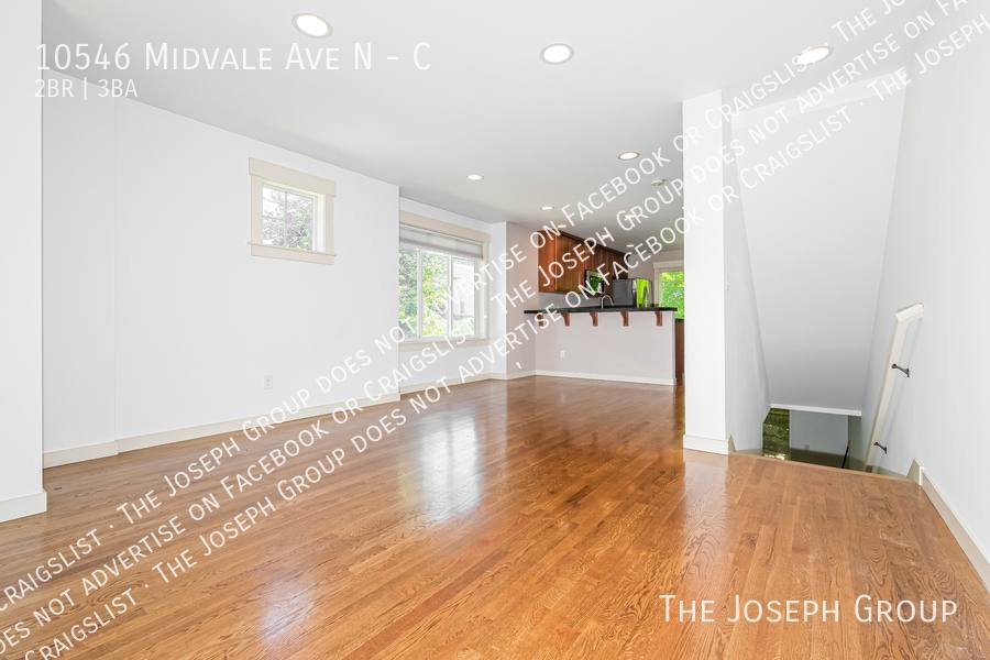 Townhouse for rent at 10546 Midvale Ave N #C, Seattle, WA 98133