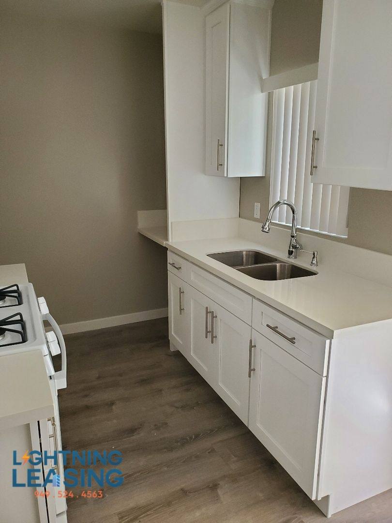 Apartment for rent at 212 W Elk Ave #2, Glendale, CA 91204