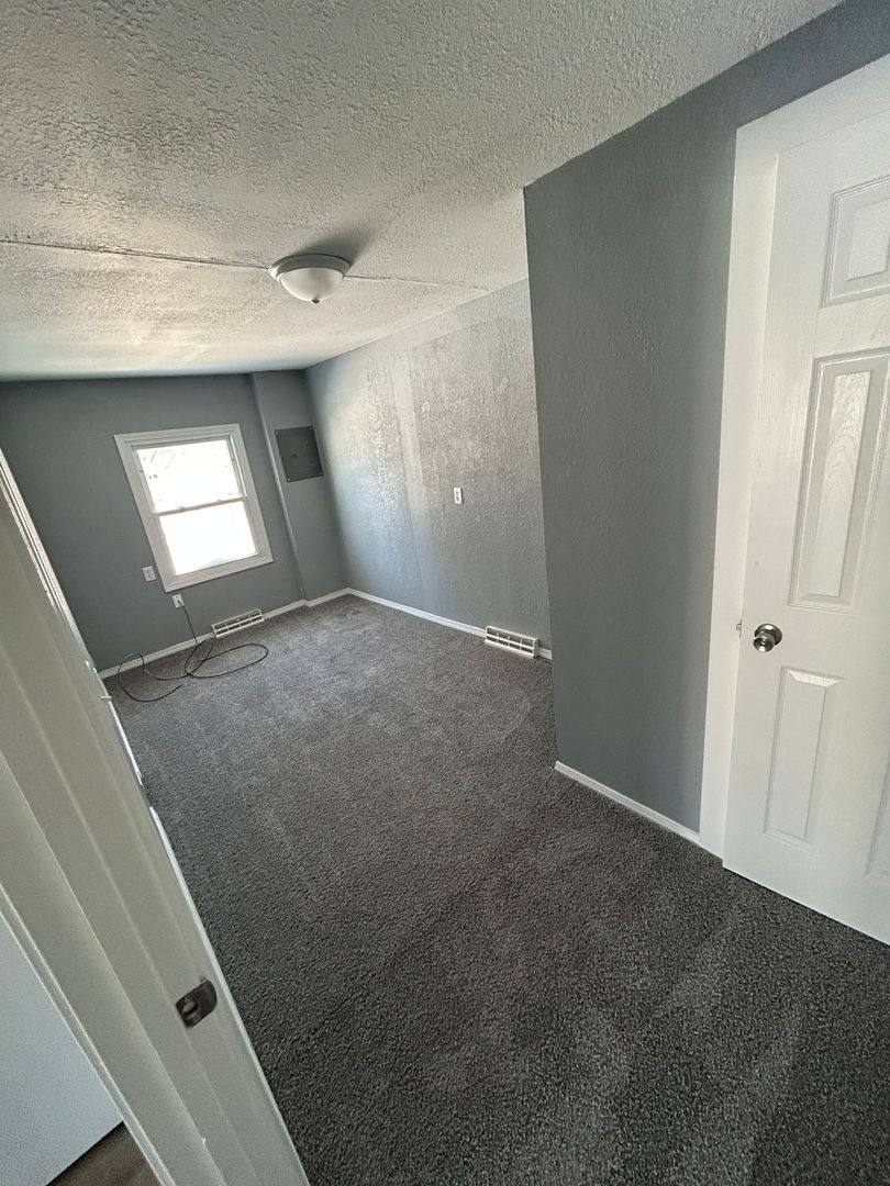 House for rent at 2715 Edwin St, Oregon, OH 43616