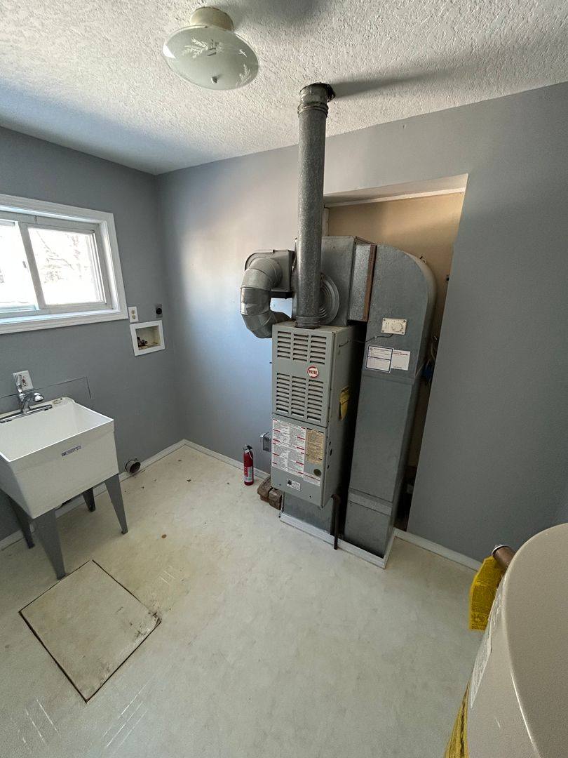 2715 Edwin St, Oregon, OH 43616 - House for Rent - Image 9