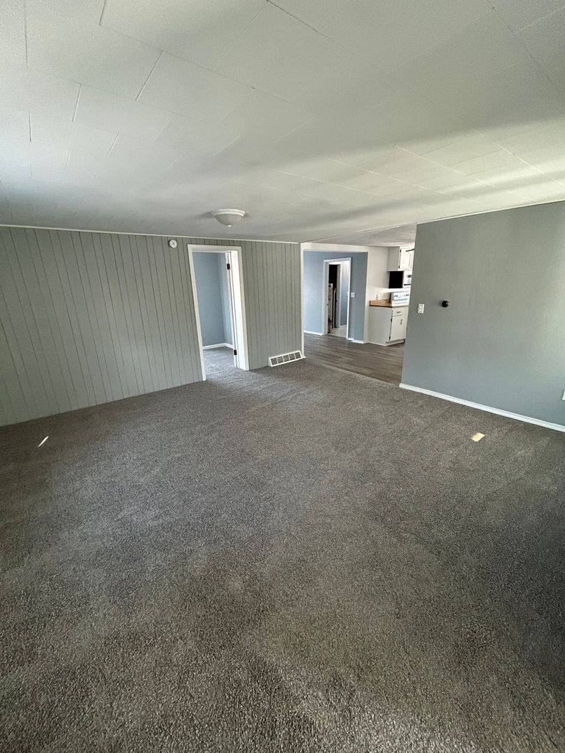 House for rent at 2715 Edwin St, Oregon, OH 43616