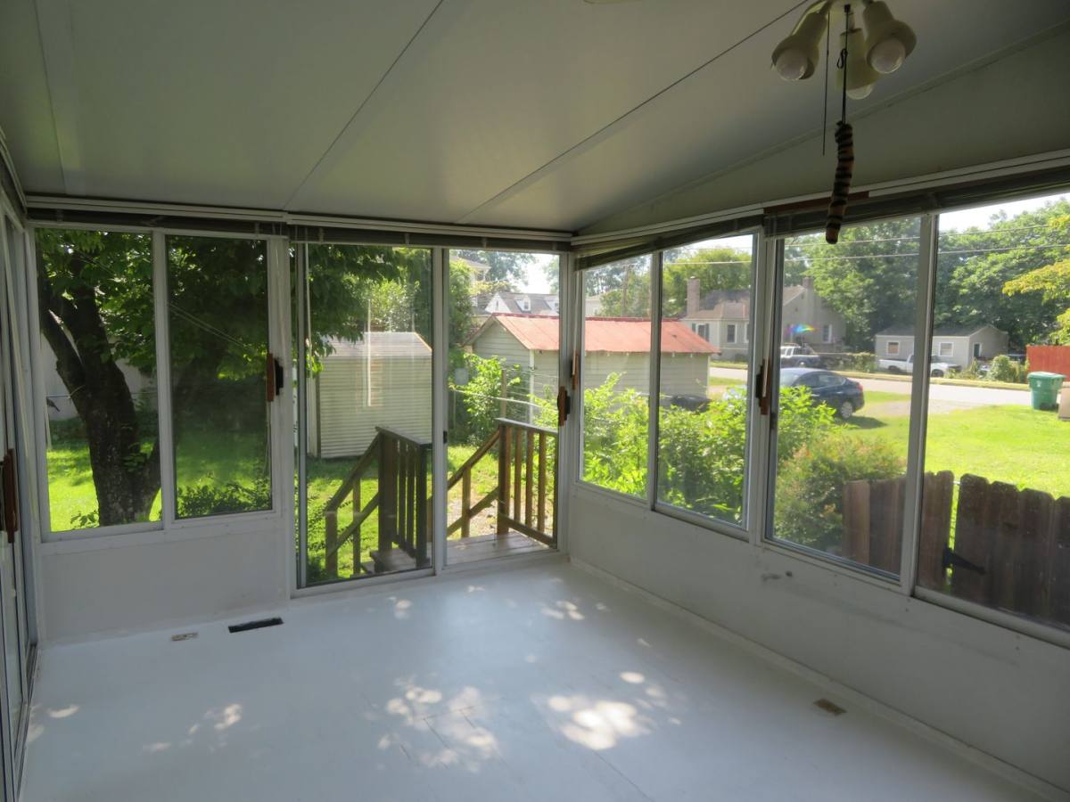 House for rent at 707 Hamilton Ave, Colonial Heights, VA 23834