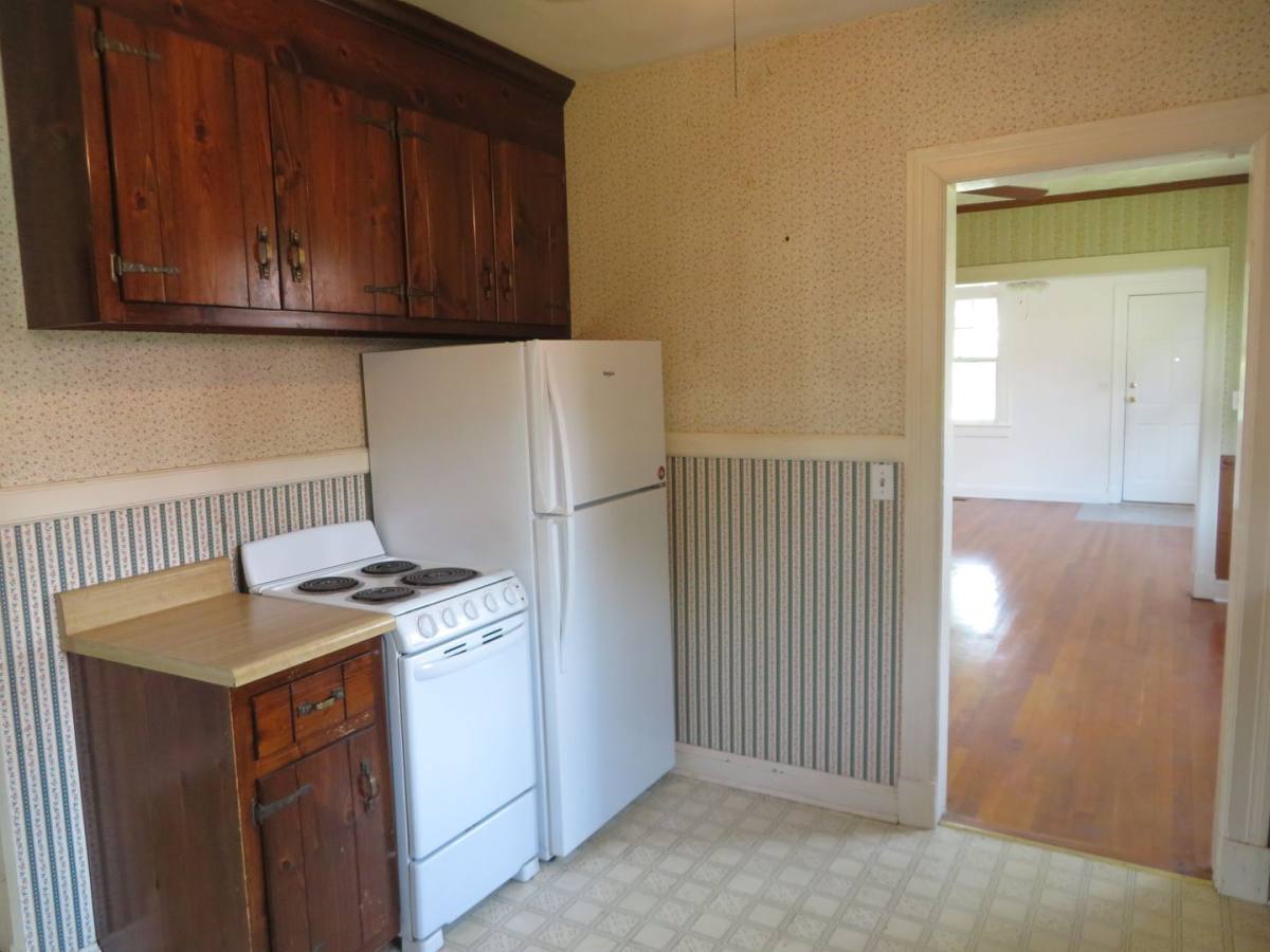 House for rent at 707 Hamilton Ave, Colonial Heights, VA 23834