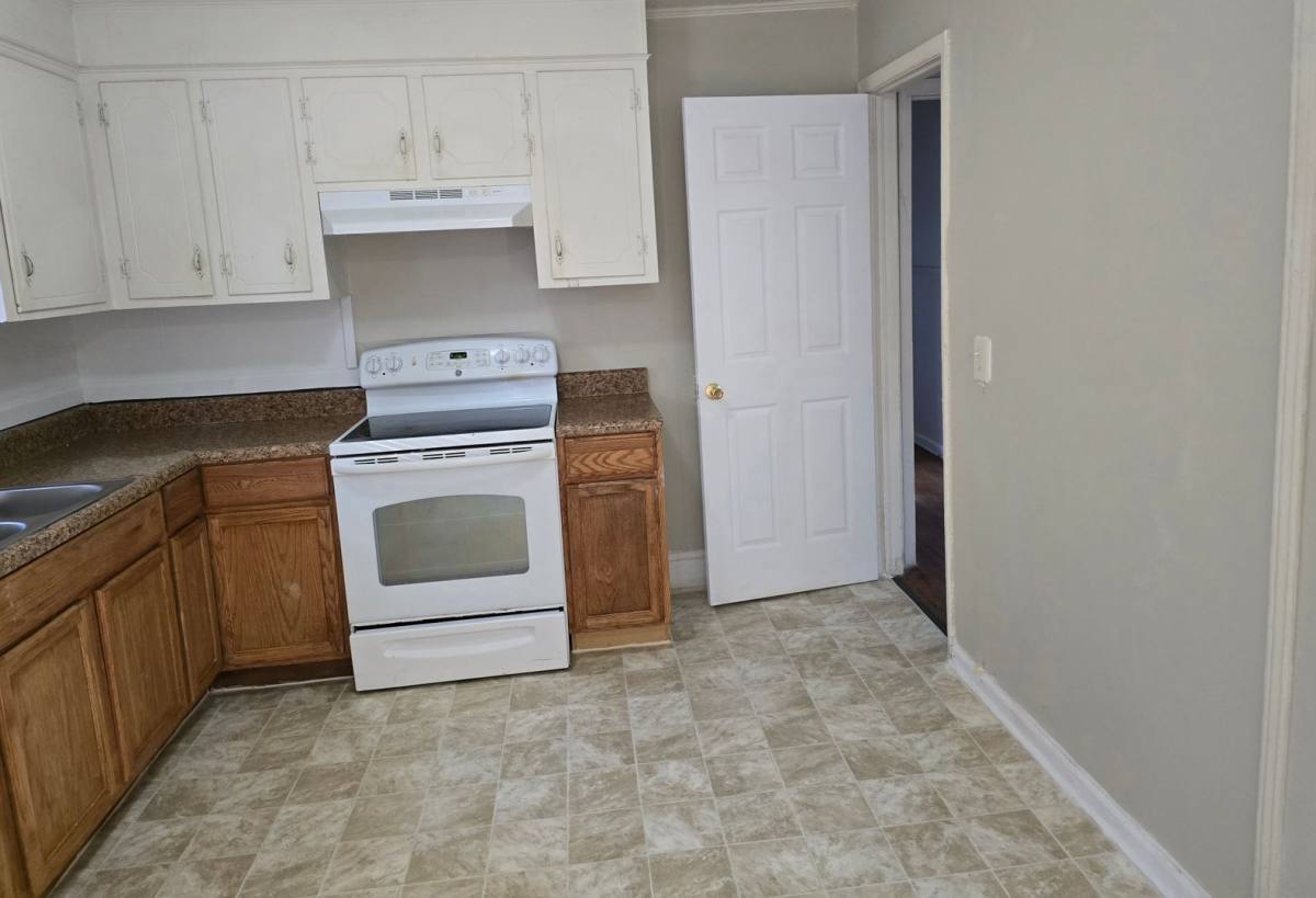 House for rent at 1006 Birchwood Dr, Columbia, SC 29203