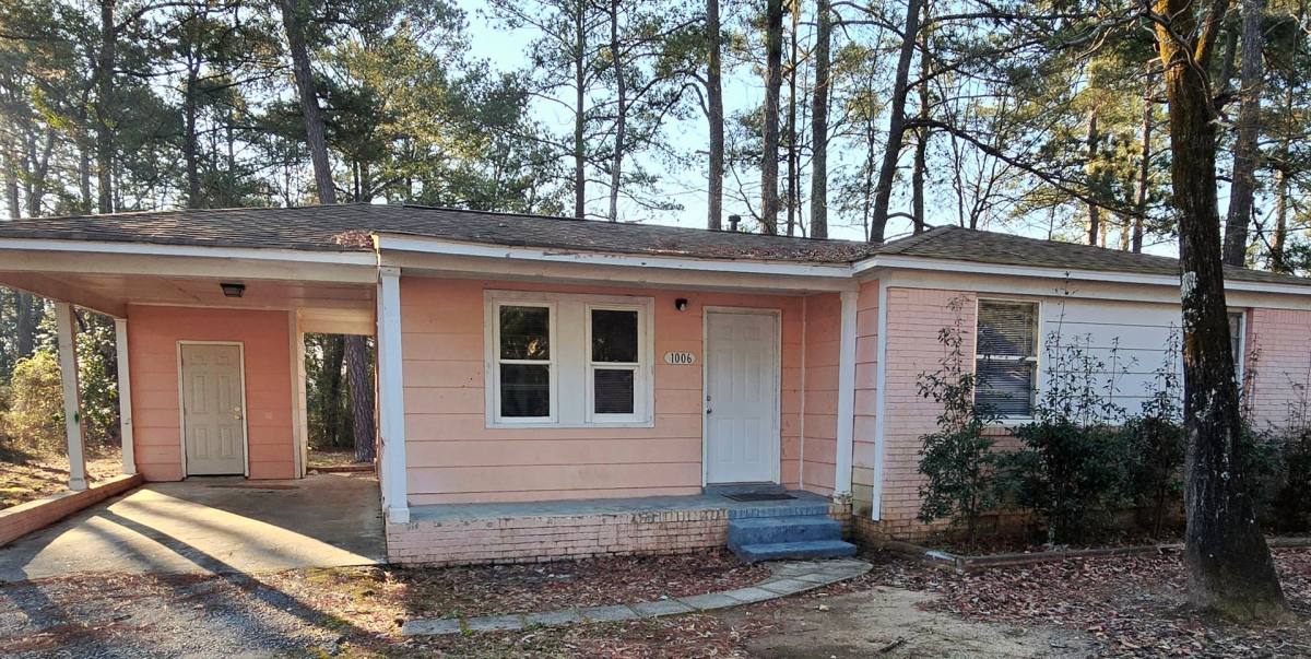 House for rent at 1006 Birchwood Dr, Columbia, SC 29203