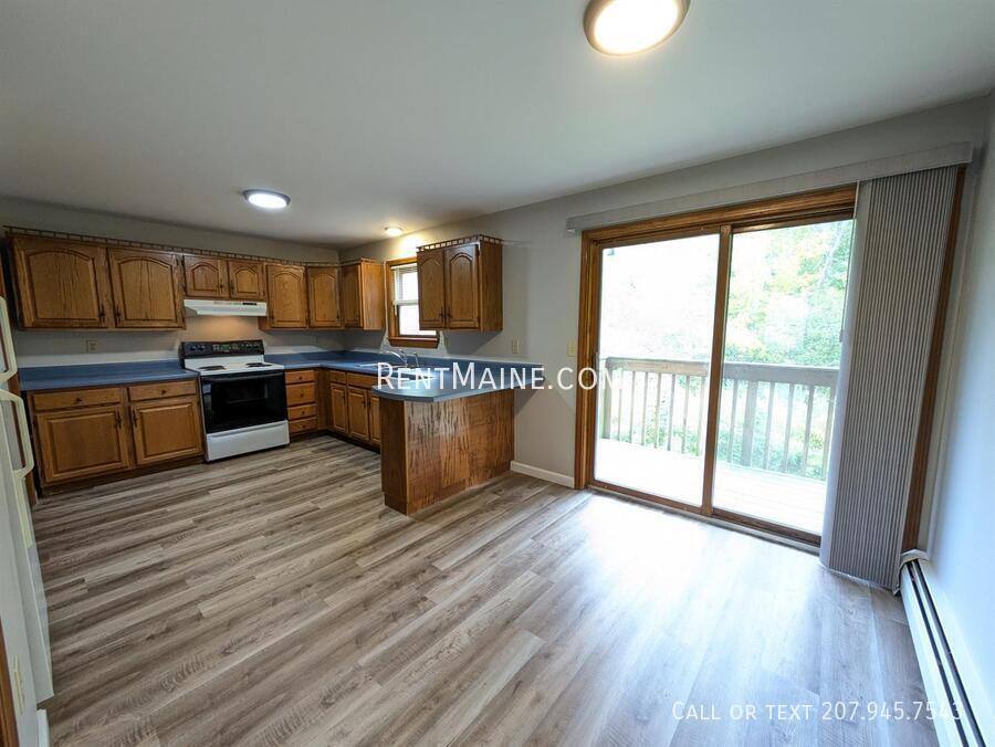 Apartment for rent at 33 Burleigh Rd #7, Bangor, ME 04401
