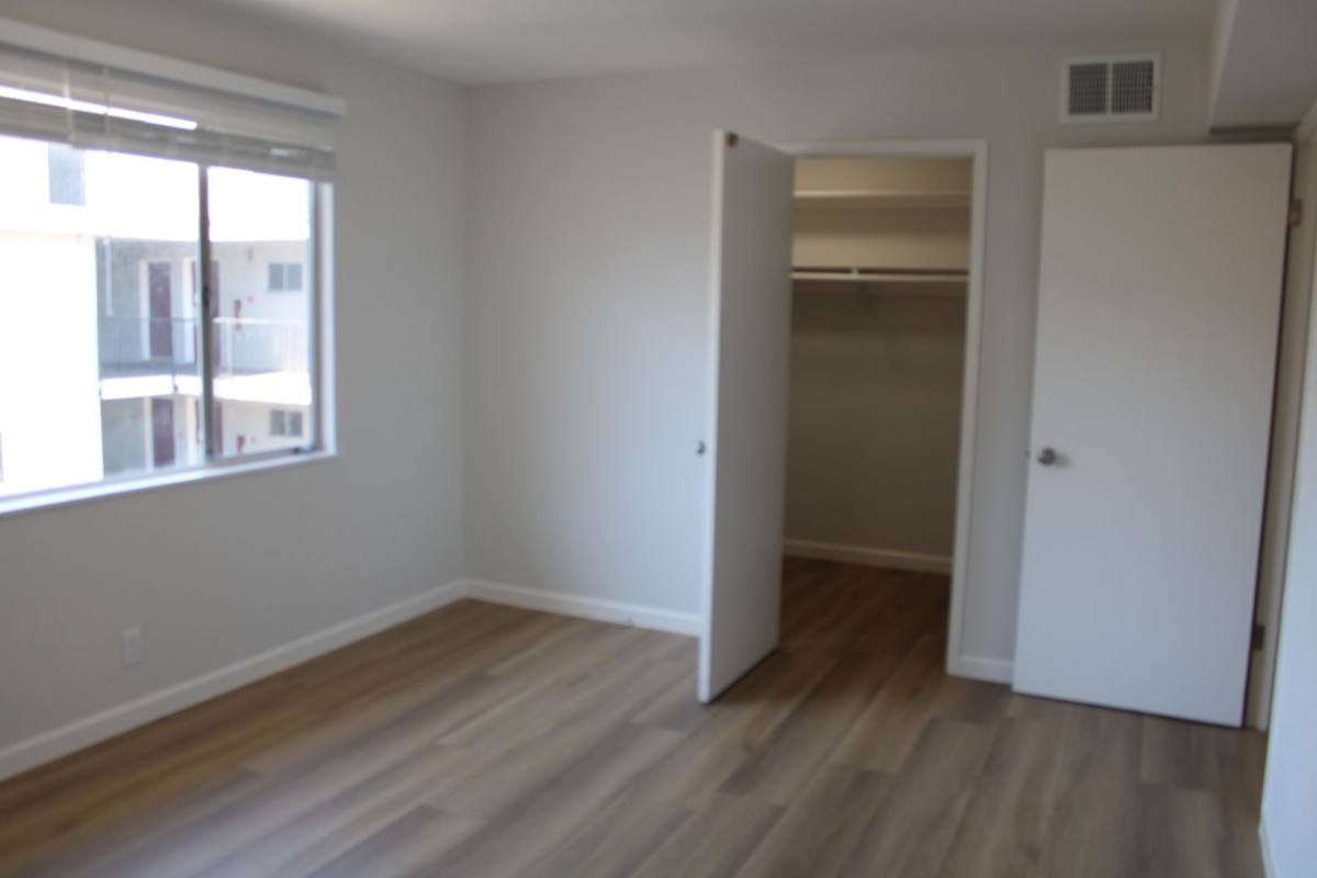 Apartment for rent at 400 Orange, Oakland, CA 94610