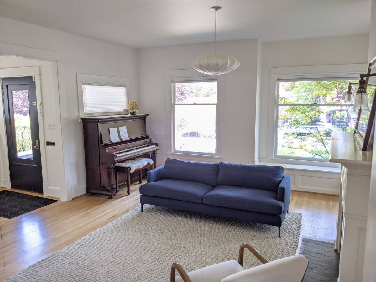 House for rent at 1947 4th Ave W, Seattle, WA 98119