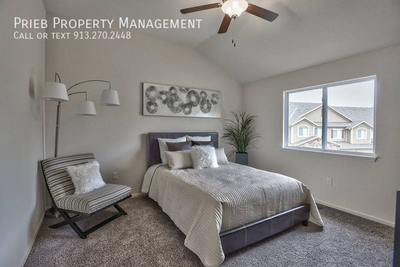 Townhouse for rent at 12622 S Prairie Creek Rd #BUILDING 27, Olathe, KS 66061