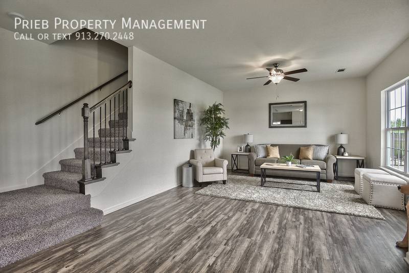 Townhouse for rent at 12622 S Prairie Creek Rd #BUILDING 27, Olathe, KS 66061