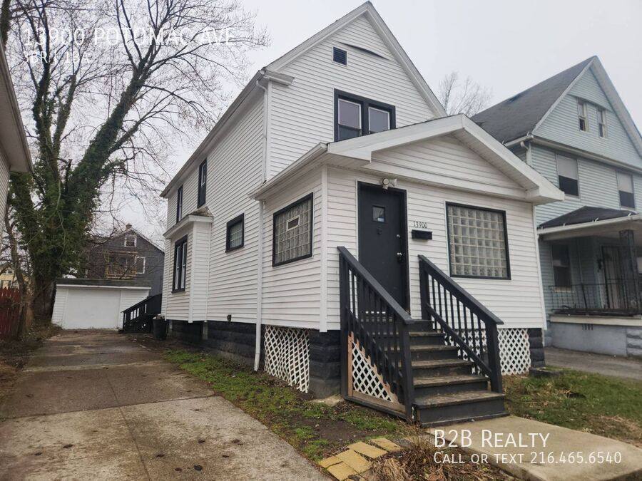 Apartment for rent at 13900 Potomac Ave, Cleveland, OH 44112