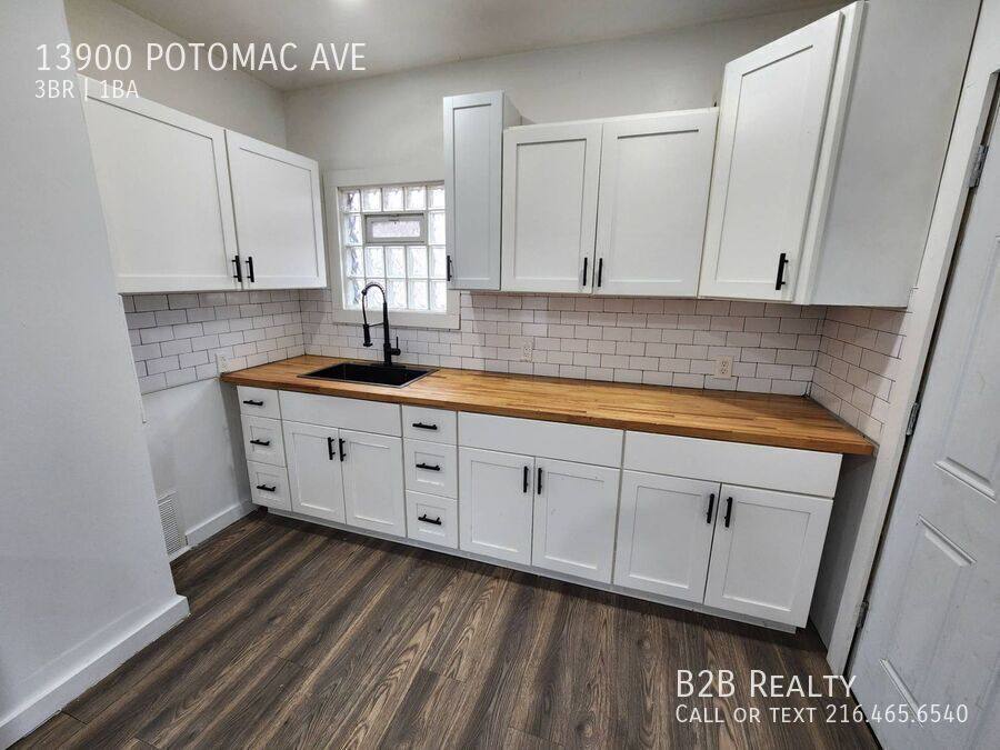 Apartment for rent at 13900 Potomac Ave, Cleveland, OH 44112
