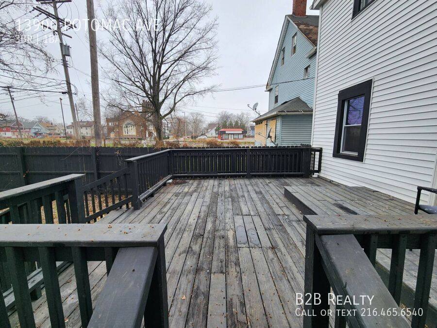 Apartment for rent at 13900 Potomac Ave, Cleveland, OH 44112