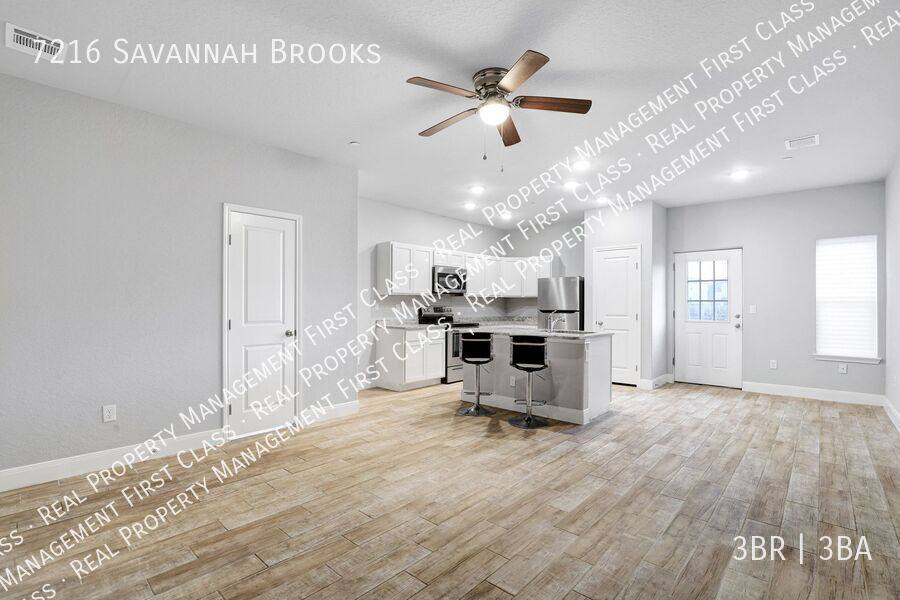 Townhouse for rent at 7216 Savannah Brooks, San Antonio, TX 78233