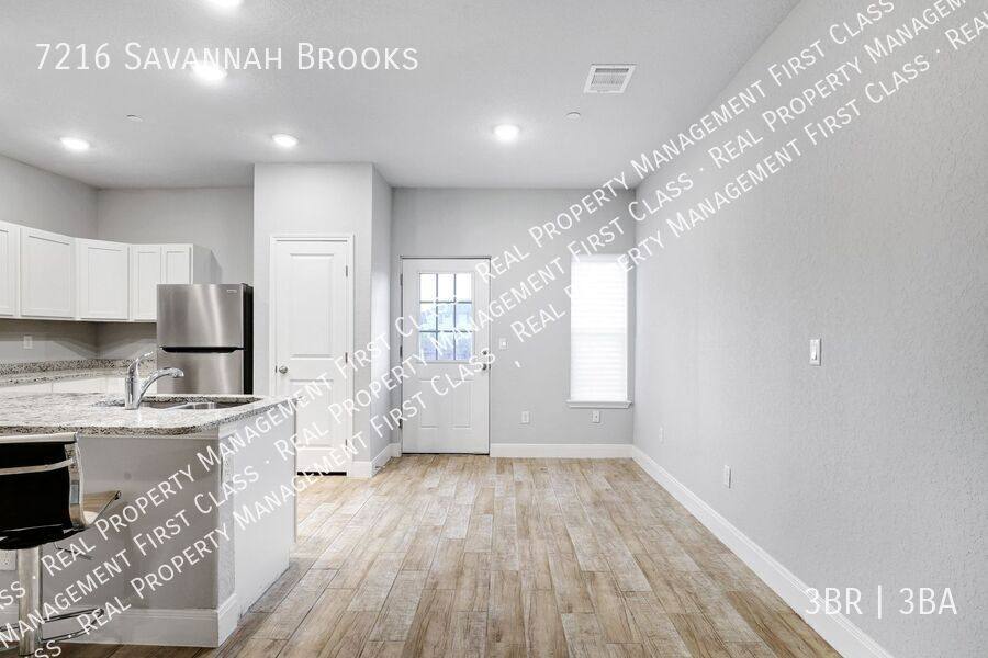 Townhouse for rent at 7216 Savannah Brooks, San Antonio, TX 78233