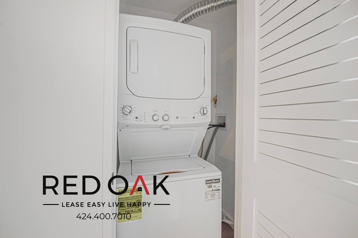 Condo for rent at 134 N Mariposa Ave #214, Los Angeles, CA 90004