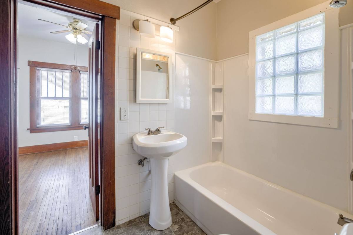 House for rent at 1112 S 22nd St, Lincoln, NE 68502