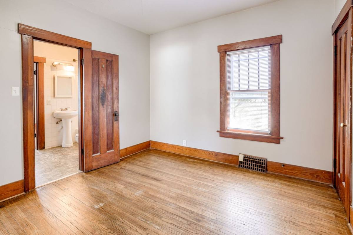 House for rent at 1112 S 22nd St, Lincoln, NE 68502