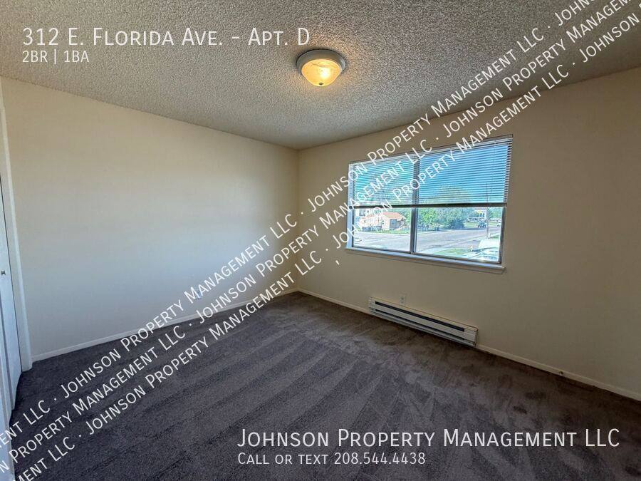Townhouse for rent at 312 E Florida Ave #D, Nampa, ID 83686