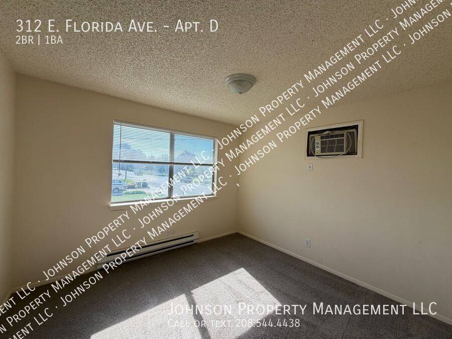Townhouse for rent at 312 E Florida Ave #D, Nampa, ID 83686