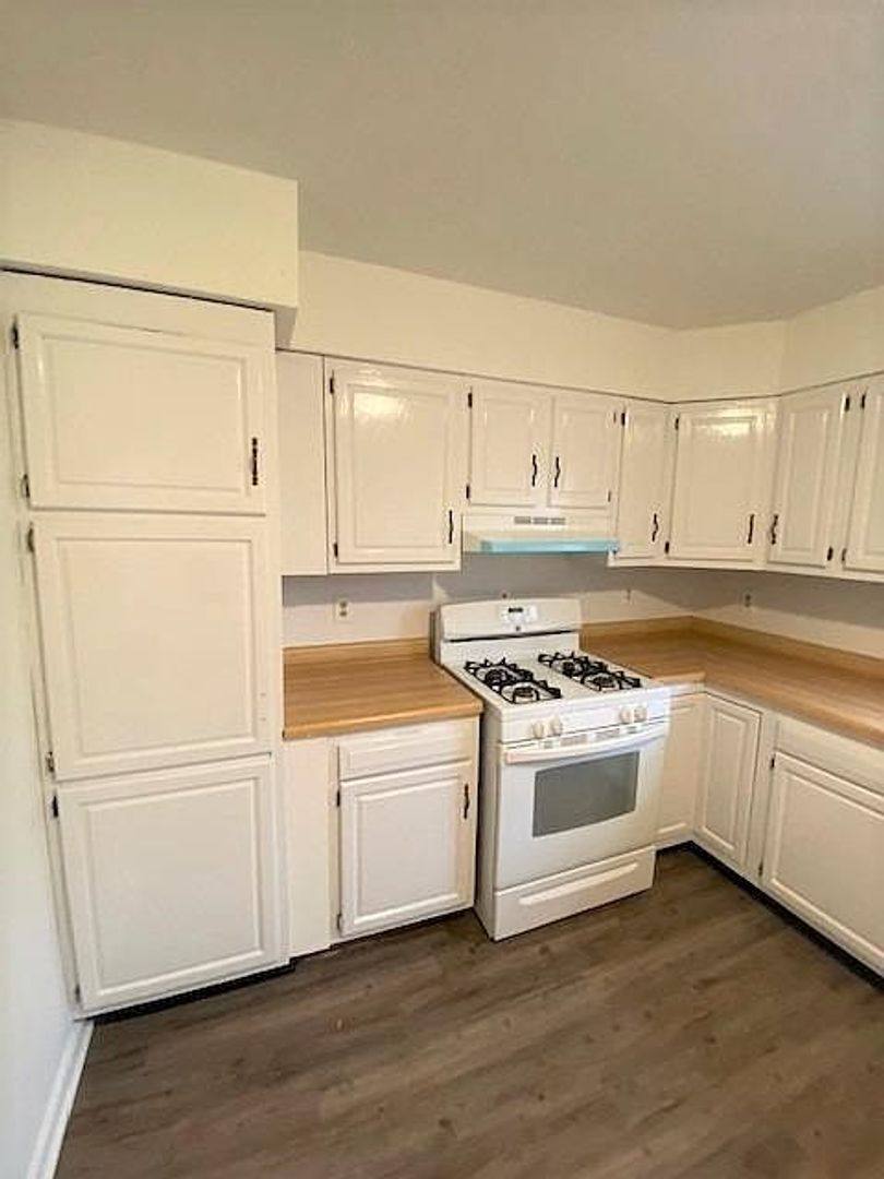 House for rent at 663 Shropshire Ave, Lexington, KY 40508