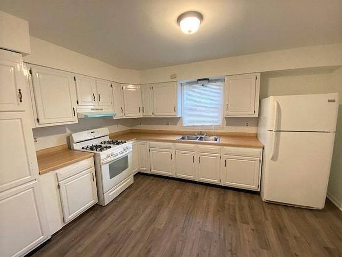 House for rent at 663 Shropshire Ave, Lexington, KY 40508