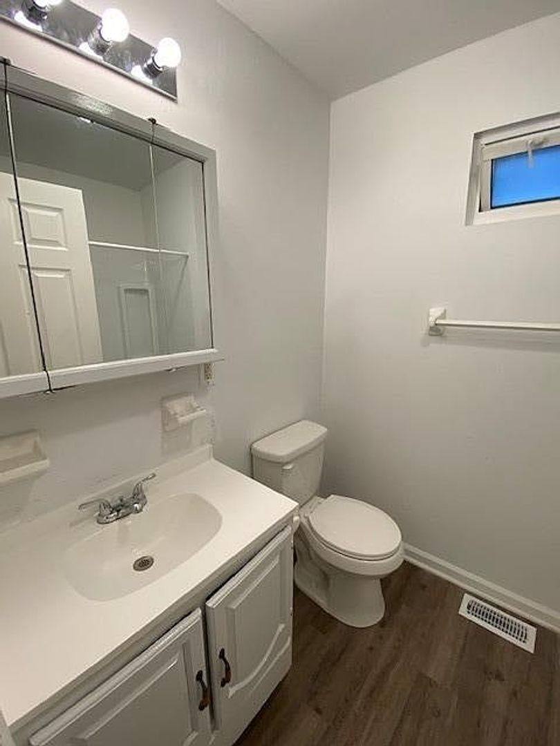 House for rent at 663 Shropshire Ave, Lexington, KY 40508