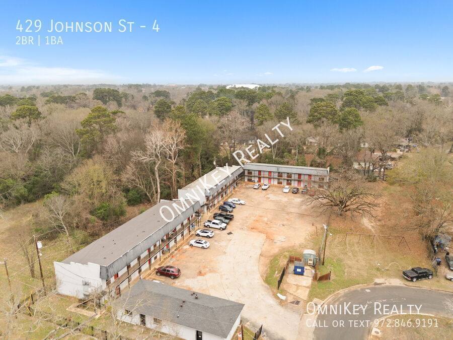 Apartment for rent at 429 Johnson St #4, Longview, TX 75602