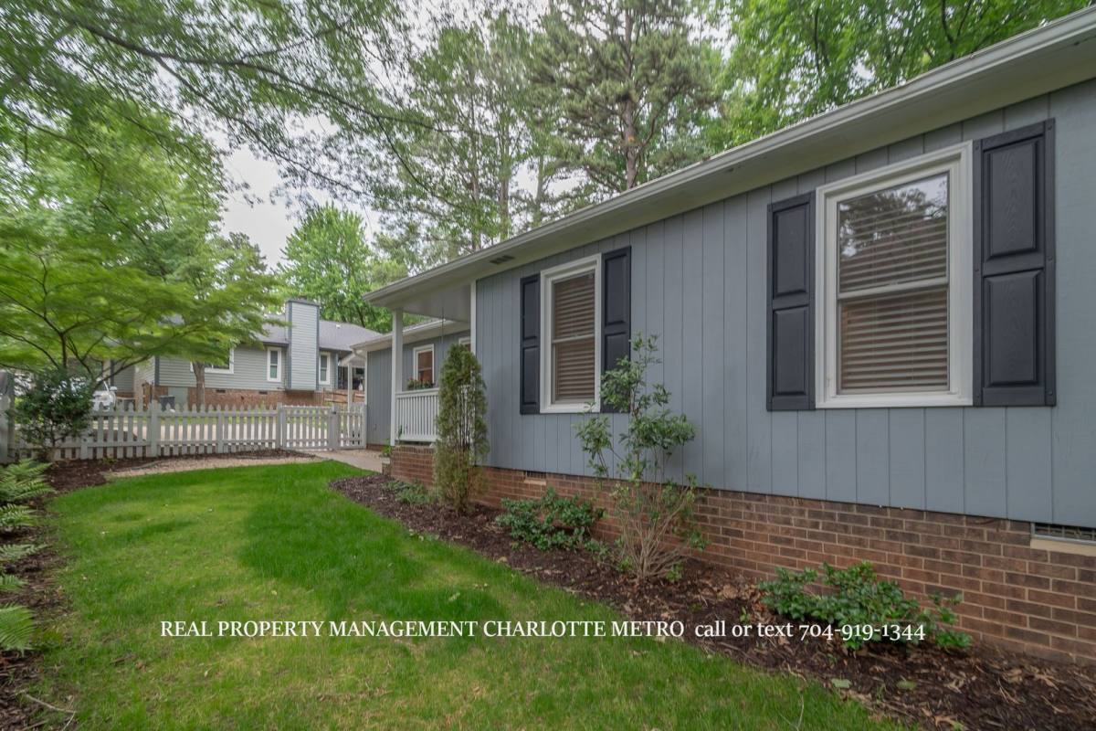 House for rent at 1059 Woodlake Lane, Fort Mill, SC 29708