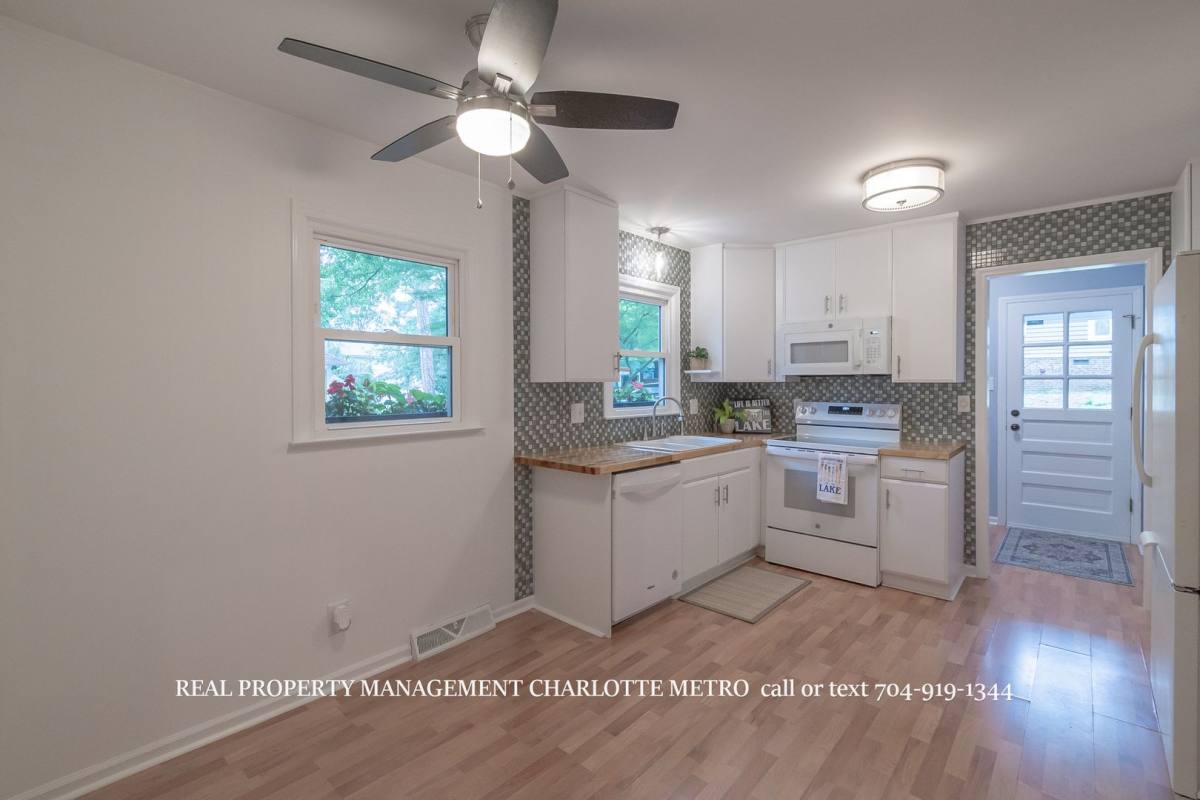 House for rent at 1059 Woodlake Lane, Fort Mill, SC 29708