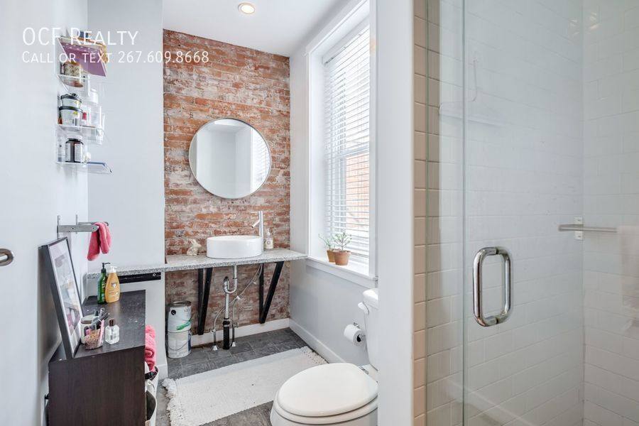 Condo for rent at 1320 Pine St #3F, Philadelphia, PA 19107