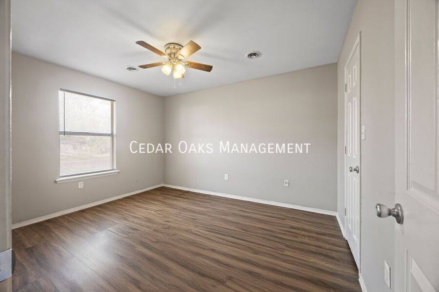 Apartment for rent at 2374 N Raven Lane, Fayetteville, AR 72704