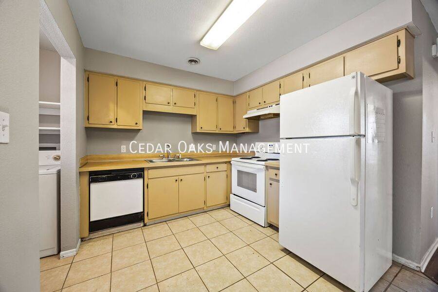 Apartment for rent at 2374 N Raven Lane, Fayetteville, AR 72704