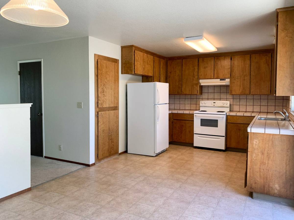 Apartment for rent at 1041 Pear Court, Hollister, CA 95023