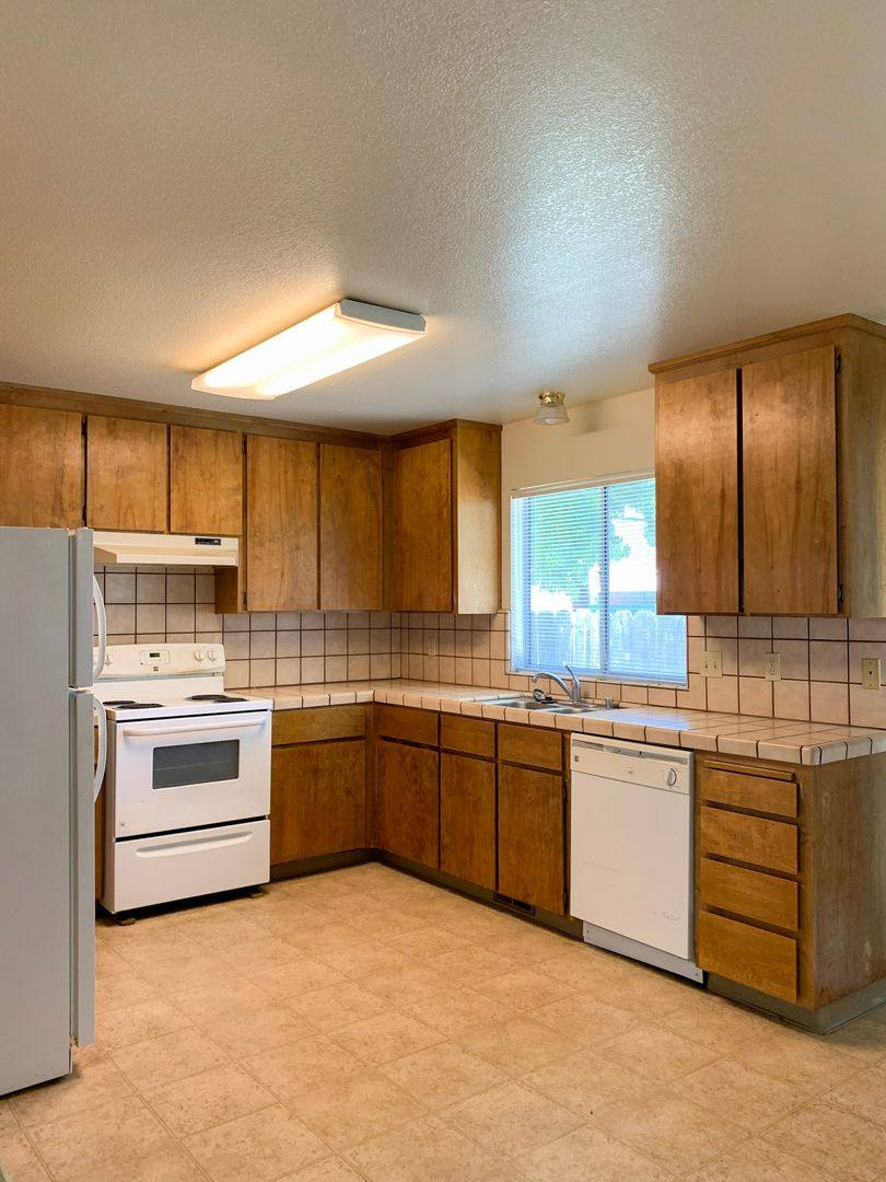 Apartment for rent at 1041 Pear Court, Hollister, CA 95023