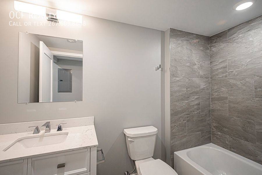 Apartment for rent at 746 S 16th St #3A, Philadelphia, PA 19146